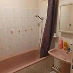 Δωμάτια σε οικογενειακή κατοικία Dans Grand De 113m2 Proche Paris