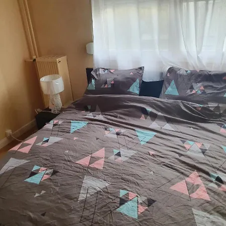 Quarto em Acomodações Particulares Dans Grand De 113m2 Proche Paris *