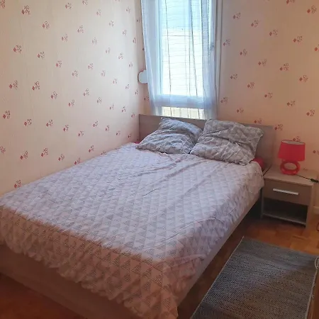 Dans Grand De 113m2 Proche Paris Quarto em Acomodações Particulares