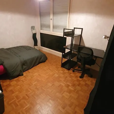 Quarto em Acomodações Particulares Dans Grand De 113m2 Proche Paris