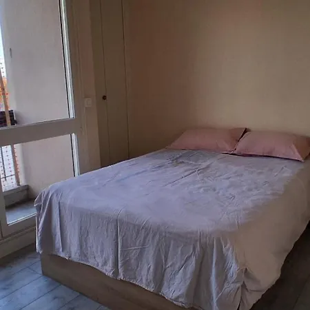Dans Grand De 113m2 Proche Paris Quarto em Acomodações Particulares