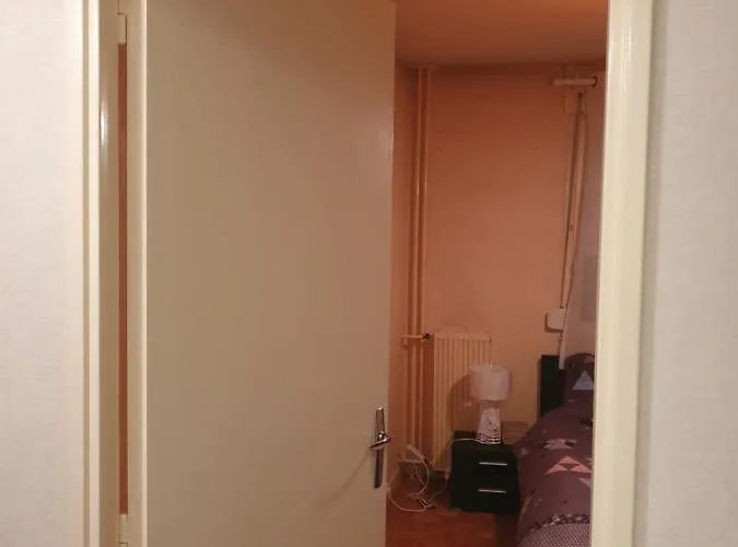 Dans Grand De 113m2 Proche Paris Séjour chez l'habitant *