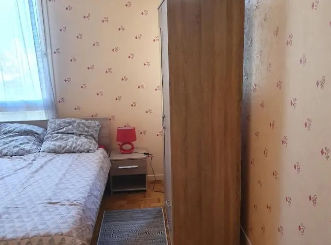 Dans Grand De 113m2 Proche Paris Séjour chez l'habitant *