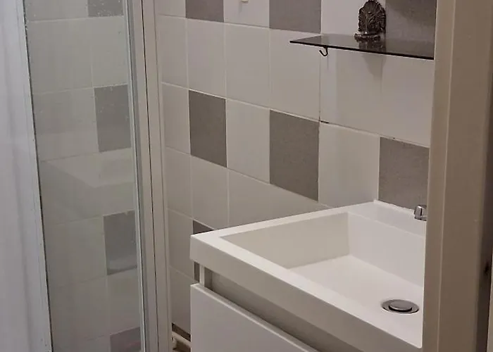 Dans Grand De 113m2 Proche Paris Séjour chez l'habitant Creil