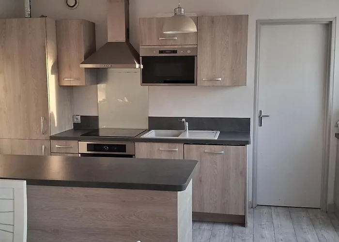 Dans Grand De 113m2 Proche Paris Séjour chez l'habitant Creil