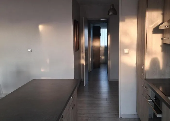 Dans Grand De 113m2 Proche Paris Séjour chez l'habitant Creil